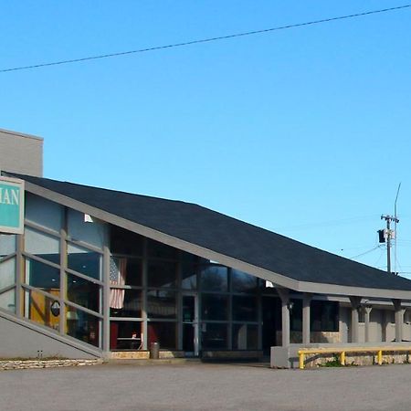 Townsman Inn Larned Dış mekan fotoğraf