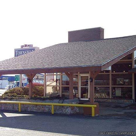 Townsman Inn Larned Dış mekan fotoğraf